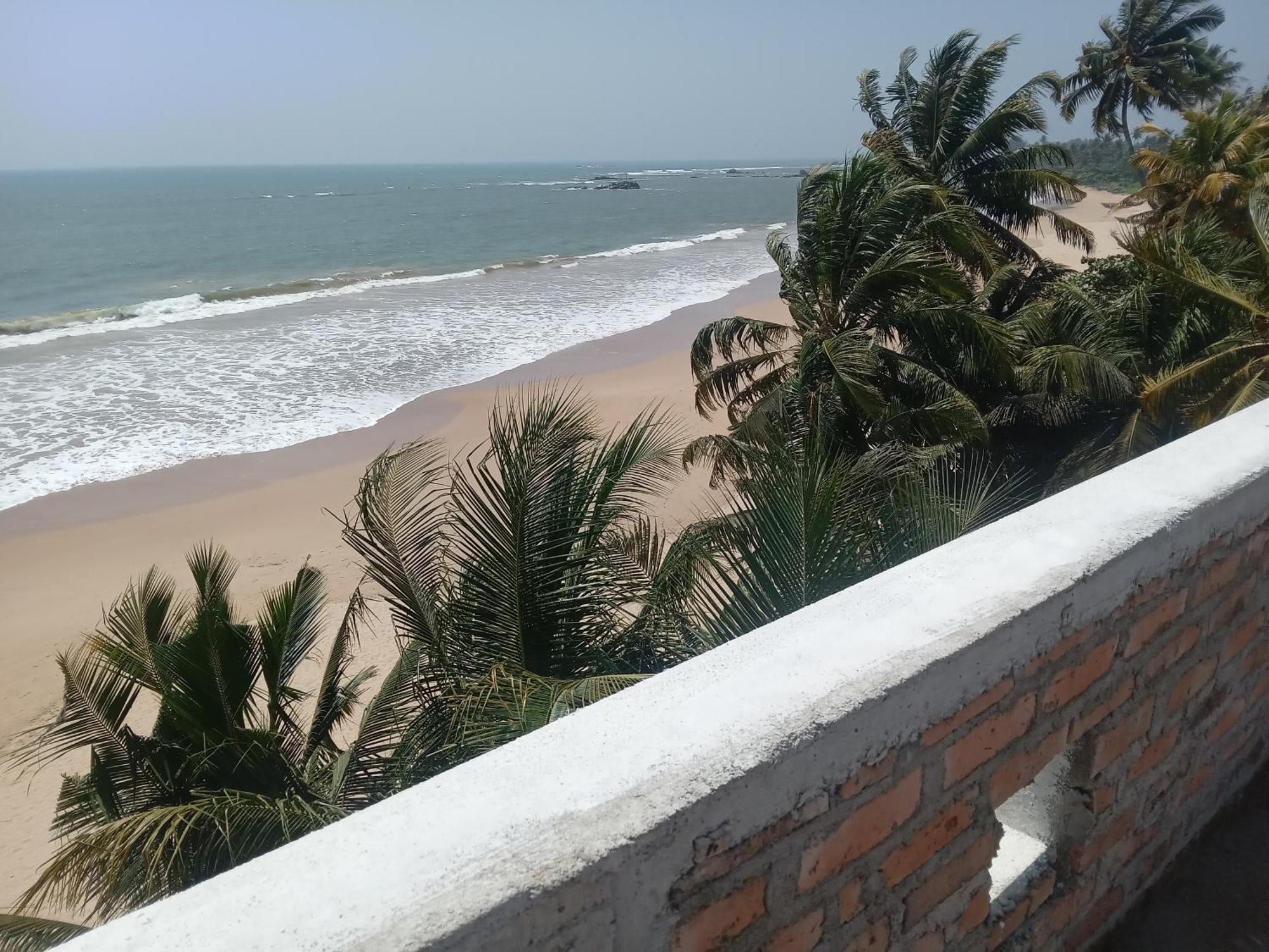 Himana Beach Rest 마타라 외부 사진